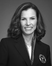 20170502_teresa_holmes_headshot_BW.jpg
