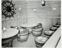 Captain's Lounge and Bar located at the Dockmaster's Office